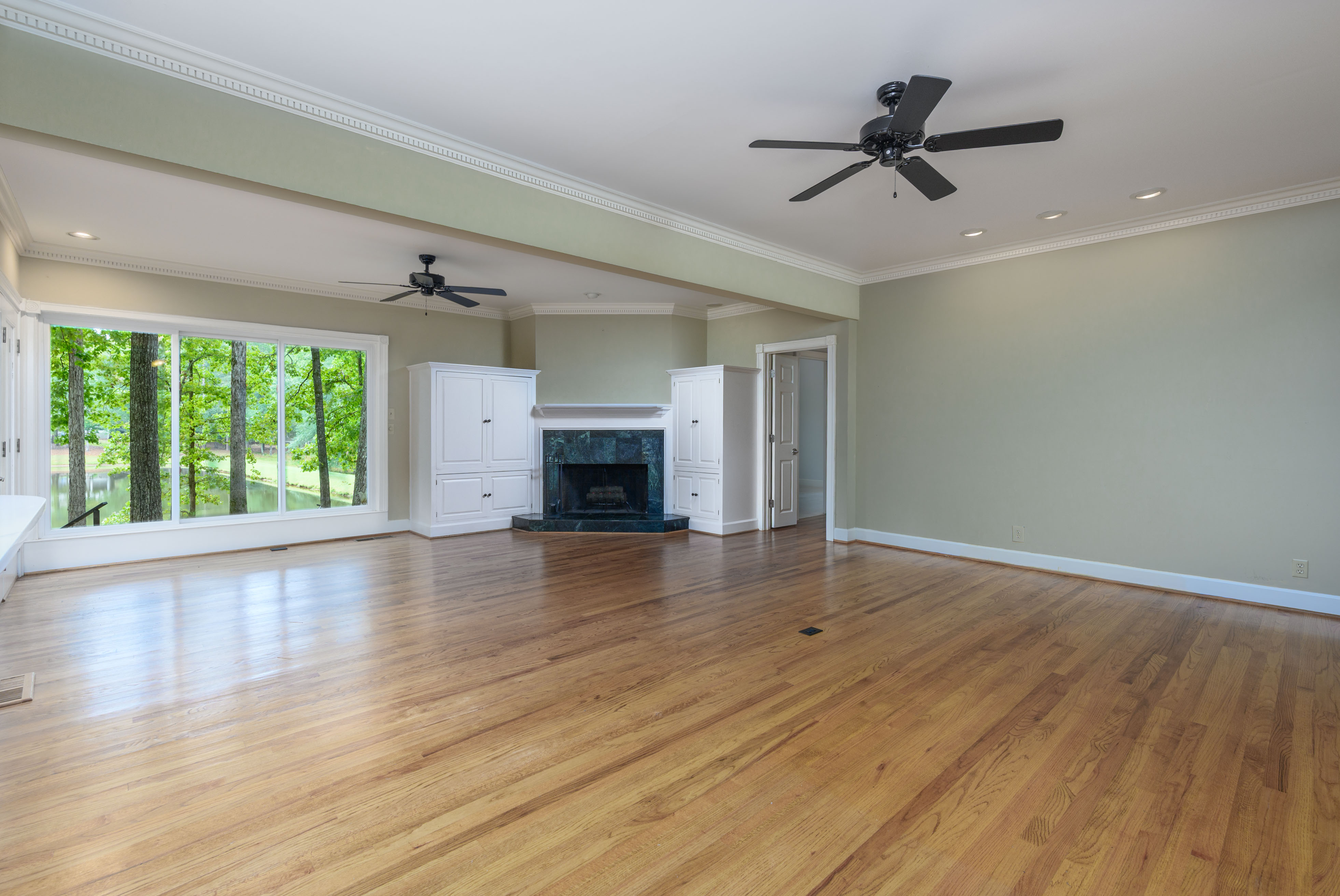 1051 Maddux Lane image 8